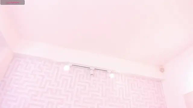 Snapshot of naishaa_ chatting on February 5, 2026, 6:48 pm naishaa online show from February 5, 2026, 6:48 pm