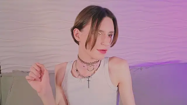 madi snow online show from November 12, 2025, 5:22 am