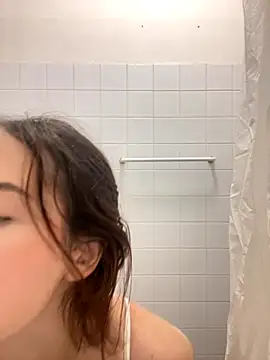 Snapshot of varBia1 chatting on September 14, 2025, 1:55 pm varBia1 online show from September 14, 2025, 1:55 pm