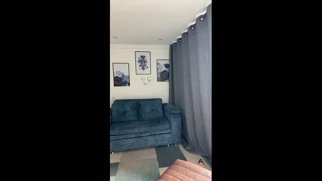 Lily June online show from March 25, 2026, 5:45 pm