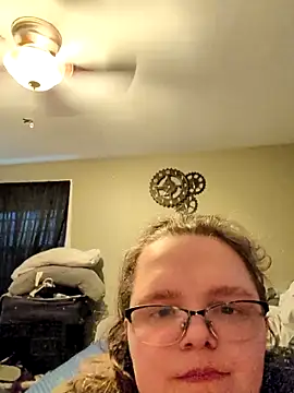 Snapshot of TheMistyPrice chatting on October 28, 2025, 1:43 pm TheMistyPrice online show from October 28, 2025, 1:43 pm