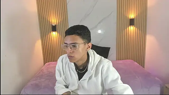 Snapshot of BILLY_JAMEES chatting on December 4, 2025, 12:04 pm BILLY JAMEES online show from December 4, 2025, 12:04 pm