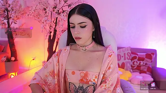 JadeSummerr online show from March 18, 2026, 1:46 pm