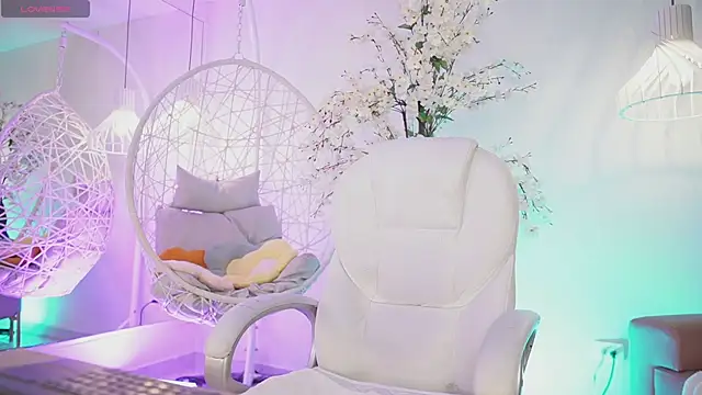 Snapshot of JadeSummerr chatting on September 15, 2025, 11:43 am JadeSummerr online show from September 15, 2025, 11:43 am