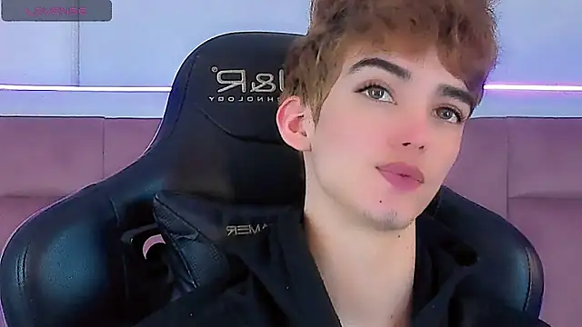 Baby FenixTS online show from March 7, 2026, 10:43 am