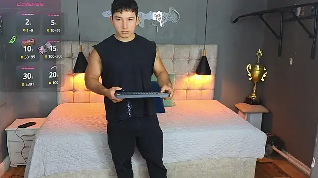 Horny nick18 online show from September 22, 2025, 12:33 pm