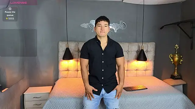 Horny nick18 online show from September 24, 2025, 10:22 am