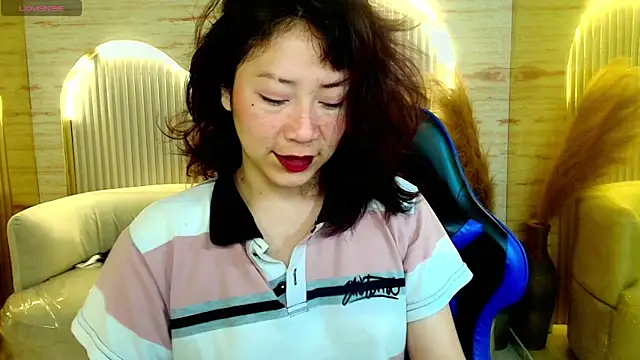 Snapshot of valentina_r_ chatting on February 20, 2026, 3:36 am valentina r online show from February 20, 2026, 3:36 am