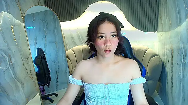 Snapshot of valentina_r_ chatting on November 28, 2025, 3:07 am valentina r online show from November 28, 2025, 3:07 am