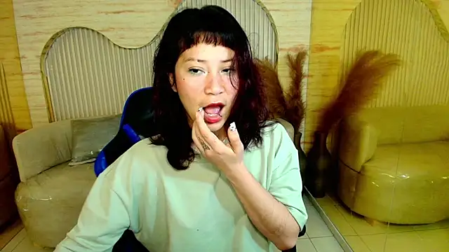 Snapshot of valentina_r_ chatting on February 24, 2026, 3:18 am valentina r online show from February 24, 2026, 3:18 am