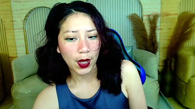 Snapshot of valentina_r_ chatting on February 12, 2026, 3:06 am valentina r online show from February 12, 2026, 3:06 am