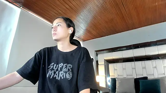 Adhara7 online show from October 15, 2025, 8:17 pm