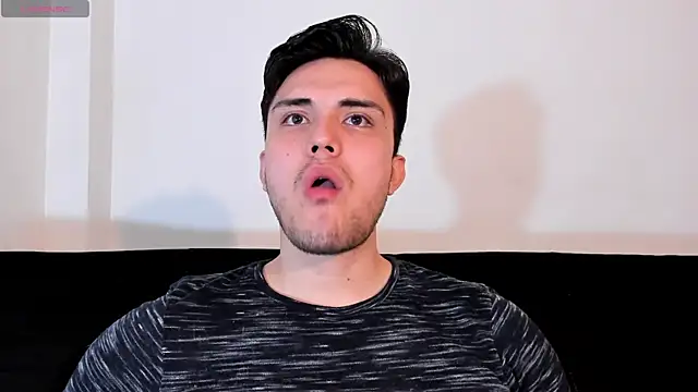 Snapshot of jasonxd9898 chatting on November 29, 2025, 2:01 am jasonxd9898 online show from November 29, 2025, 2:01 am