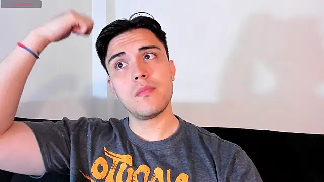 Snapshot of jasonxd9898 chatting on February 10, 2026, 2:05 pm jasonxd9898 online show from February 10, 2026, 2:05 pm