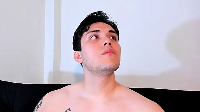 Snapshot of jasonxd9898 chatting on December 17, 2025, 12:59 am jasonxd9898 online show from December 17, 2025, 12:59 am