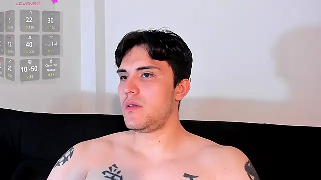 Snapshot of jasonxd9898 chatting on December 19, 2025, 1:42 am jasonxd9898 online show from December 19, 2025, 1:42 am