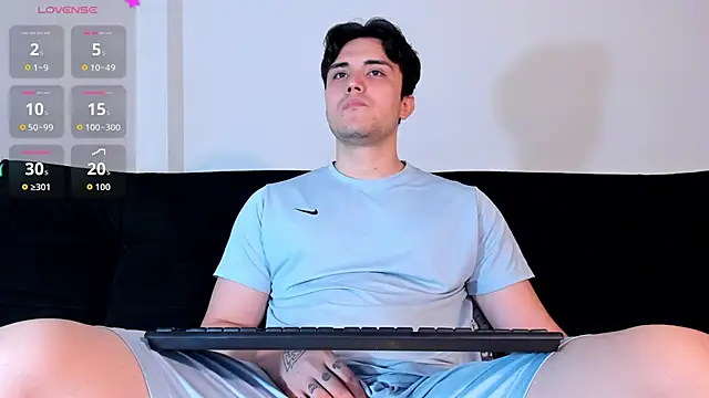 Snapshot of jasonxd9898 chatting on November 6, 2025, 12:58 am jasonxd9898 online show from November 6, 2025, 12:58 am