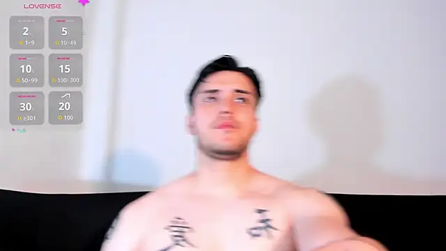 Snapshot of jasonxd9898 chatting on December 4, 2025, 2:21 am jasonxd9898 online show from December 4, 2025, 2:21 am