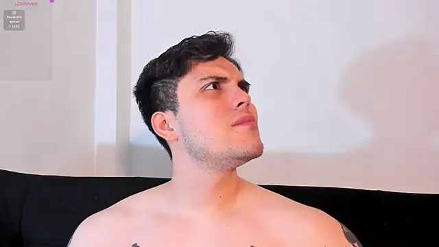 Snapshot of jasonxd9898 chatting on January 11, 2026, 2:07 am jasonxd9898 online show from January 11, 2026, 2:07 am