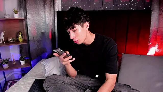 Snapshot of MartinnaGreco chatting on October 30, 2025, 5:32 pm MartinnaGreco online show from October 30, 2025, 5:32 pm