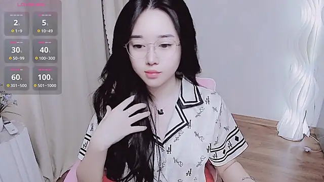 Miu-999 online show from October 1, 2025, 2:06 am