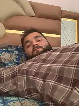 amitsharma7868 online show from April 18, 2026, 8:38 am