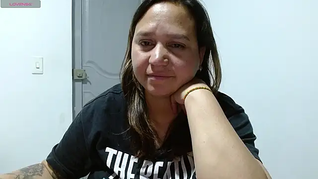 Snapshot of haashkyo chatting on December 19, 2025, 5:00 am haashkyo online show from December 19, 2025, 5:00 am