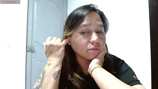 Snapshot of haashkyo chatting on December 20, 2025, 6:49 am haashkyo online show from December 20, 2025, 6:49 am