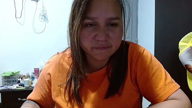 Snapshot of haashkyo chatting on December 16, 2025, 6:01 pm haashkyo online show from December 16, 2025, 6:01 pm