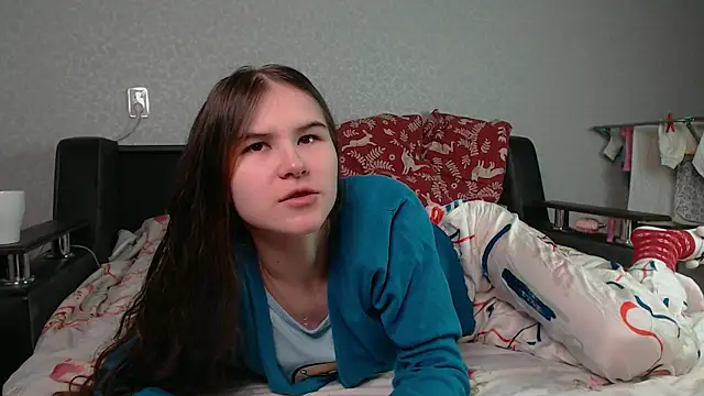 Snapshot of litle_owl chatting on June 4, 2026, 1:54 am litle owl online show from June 4, 2026, 1:54 am