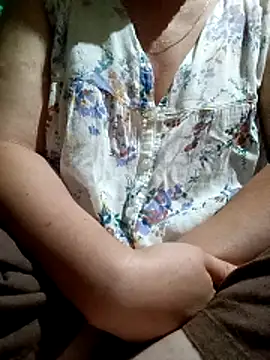 Snapshot of babyjunee12 chatting on May 11, 2026, 3:40 pm babyjunee12 online show from May 11, 2026, 3:40 pm