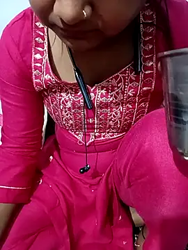 Kavya Rathore online show from December 15, 2025, 4:51 am