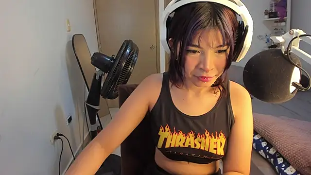 Snapshot of Kirachan98 chatting on May 9, 2026, 6:00 pm Kirachan98 online show from May 9, 2026, 6:00 pm