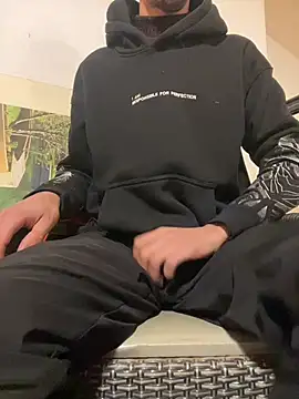 Yasar-Xxxl online show from January 31, 2026, 9:24 pm