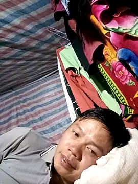 Snapshot of DungLuongg chatting on May 8, 2026, 2:10 pm DungLuongg online show from May 8, 2026, 2:10 pm