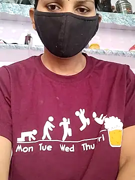 poojam93 online show from November 30, 2025, 3:40 am