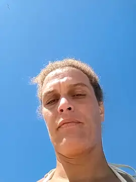 Snapshot of sarahkat86 chatting on November 2, 2025, 6:24 pm sarahkat86 online show from November 2, 2025, 6:24 pm