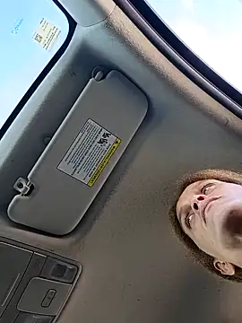 sarahkat86 online show from February 4, 2026, 8:15 pm