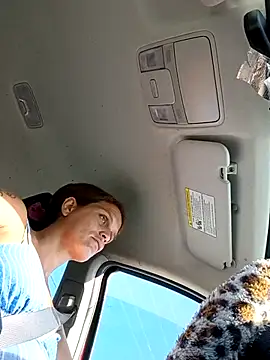 sarahkat86 online show from January 11, 2026, 4:36 pm