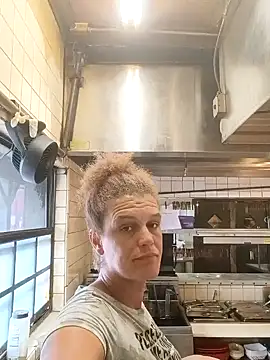 Snapshot of sarahkat86 chatting on September 30, 2025, 5:41 pm sarahkat86 online show from September 30, 2025, 5:41 pm