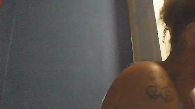 Snapshot of sarahkat86 chatting on October 29, 2025, 3:49 am sarahkat86 online show from October 29, 2025, 3:49 am