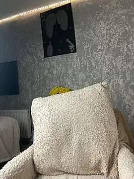 Snapshot of TianaCharm chatting on February 4, 2026, 1:06 pm TianaCharm online show from February 4, 2026, 1:06 pm