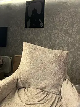 Snapshot of TianaCharm chatting on February 24, 2026, 3:57 pm TianaCharm online show from February 24, 2026, 3:57 pm