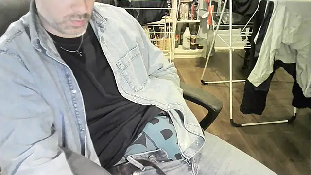 Chrisprngr online show from September 27, 2025, 8:15 pm