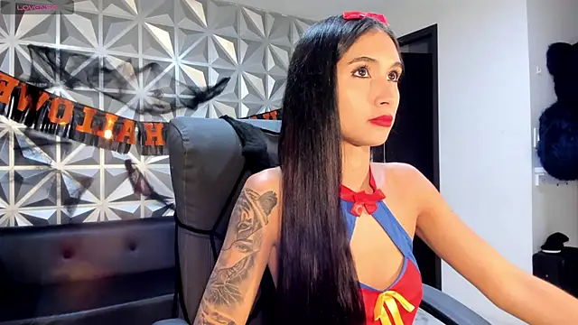 hellen tease online show from October 29, 2025, 1:21 pm