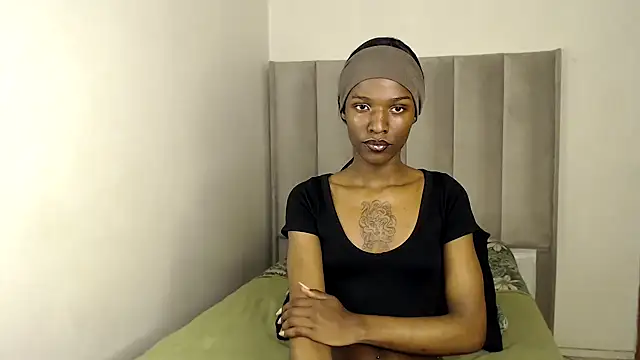 Trans fairy online show from December 2, 2025, 11:06 pm