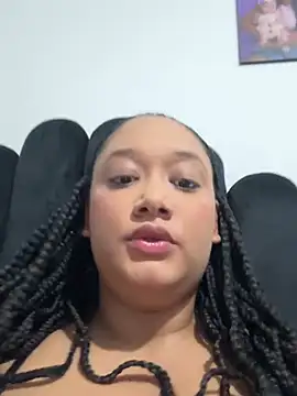 AriaBelle online show from May 19, 2026, 11:56 pm