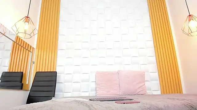 Snapshot of AriaBelle chatting on January 13, 2026, 11:14 am AriaBelle online show from January 13, 2026, 11:14 am