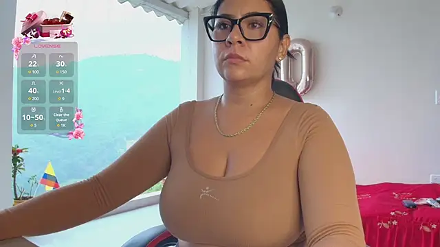 samanthahut1 online show from May 27, 2026, 8:16 pm