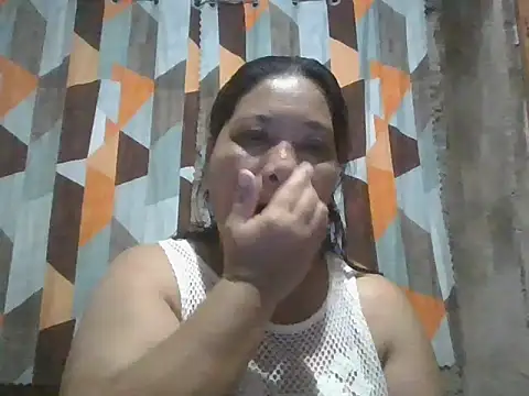 Snapshot of xxbernxxx chatting on February 2, 2026, 11:37 pm xxbernxxx online show from February 2, 2026, 11:37 pm